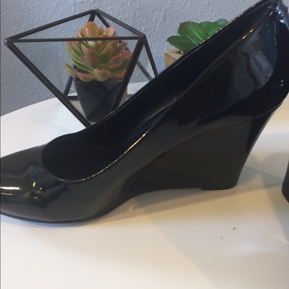 BCBG Generation, 7.5 black wedges